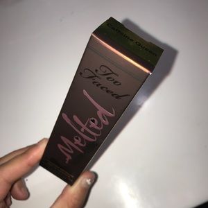 NEW. Too faced melted matte lipstick CAFFINE QUEEN